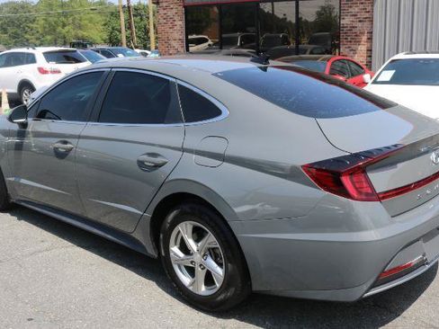 Used 2021 Hyundai Sonata SE FWD image 5