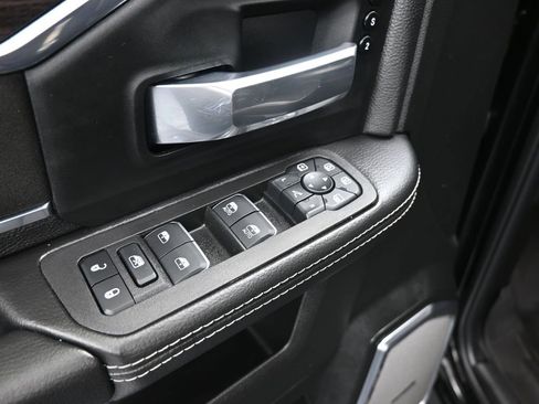 Used 2025 RAM 2500 Laramie image 13