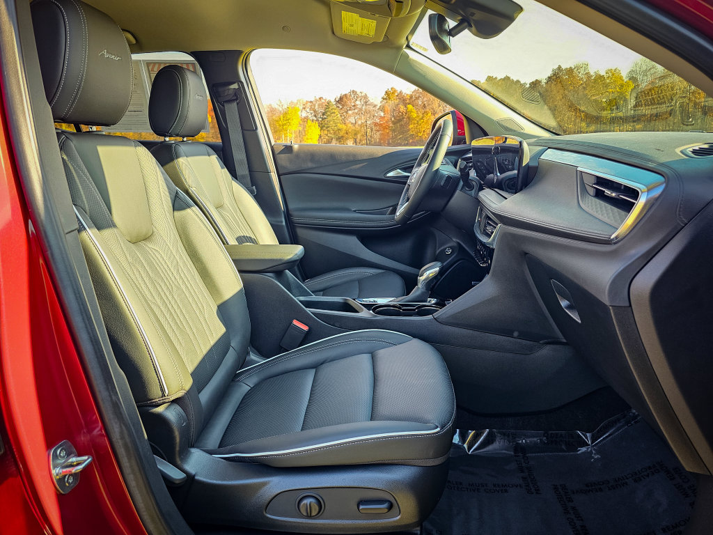 Used 2024 Buick Encore GX Avenir w/ Avenir Convenience Package FWD image 42