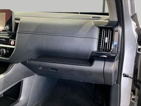 Certified 2024 Nissan Pathfinder SV FWD image 18