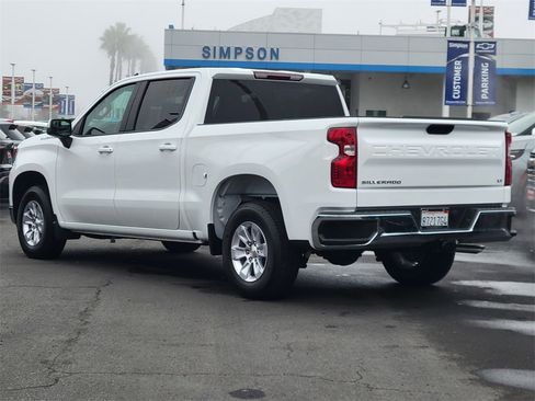 Used 2025 Chevrolet Silverado 1500 LT image 2