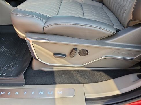 New 2025 Ford F450 Platinum w/ Platinum Plus Package image 16