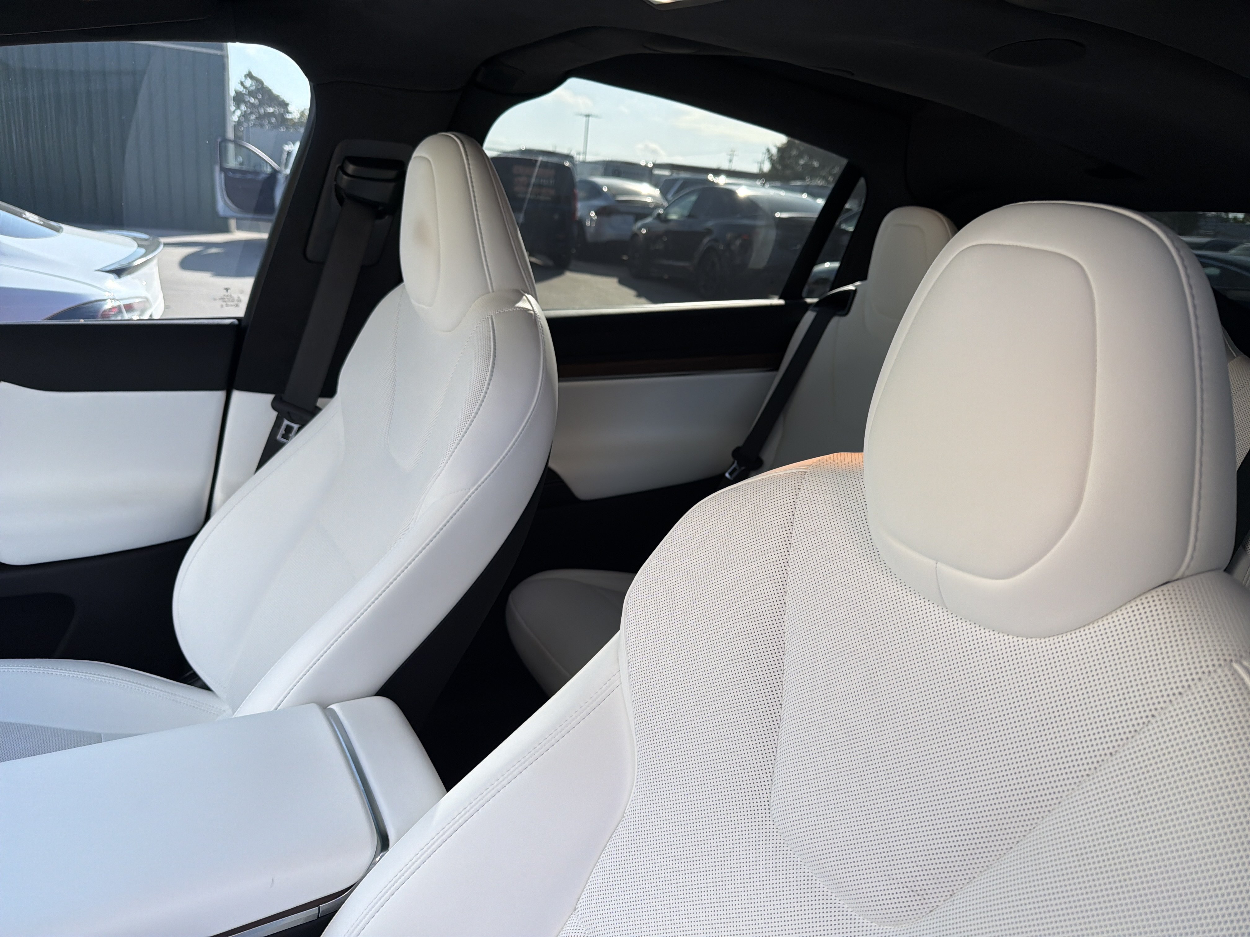 Used 2024 Tesla Model X AWD/4WD image 5