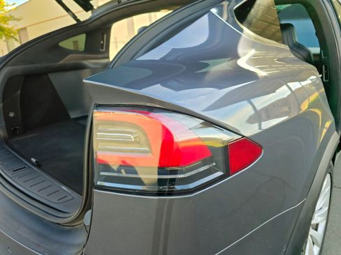 Used 2019 Tesla Model X Long Range image 41
