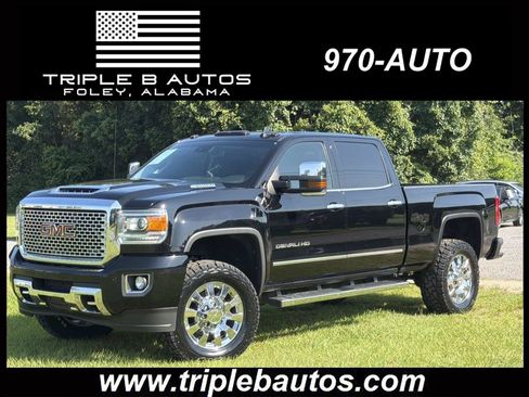 Used 2017 GMC Sierra 2500 Denali w/ Duramax Plus Package AWD/4WD image 1
