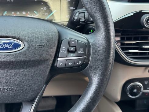 Used 2020 Ford Escape SE FWD image 23
