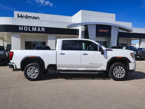 Used 2021 GMC Sierra 3500 Denali w/ Denali Ultimate Package image 2