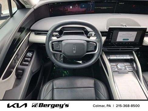 Used 2024 Lincoln Nautilus Premier AWD/4WD image 14