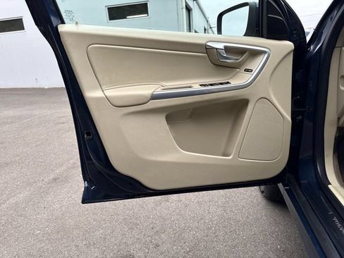 Used 2015 Volvo XC60 T6 Platinum AWD/4WD image 17