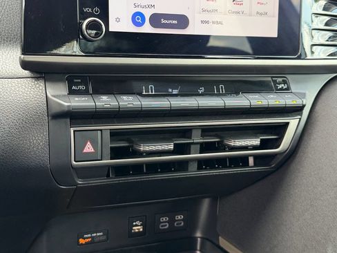 Used 2025 Toyota Camry LE FWD image 22