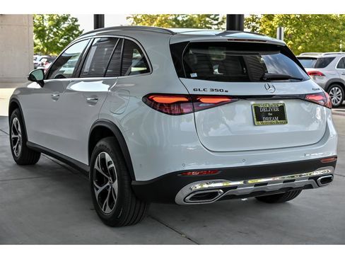 New 2026 Mercedes-Benz GLC 350e 4MATIC image 6