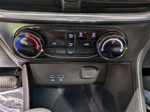 Certified 2024 Buick Encore GX Preferred image 20