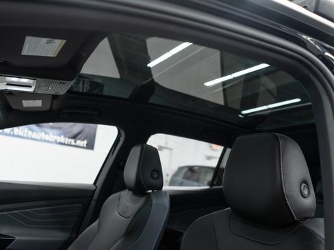 Used 2023 Volkswagen ID.4 Pro S RWD image 8