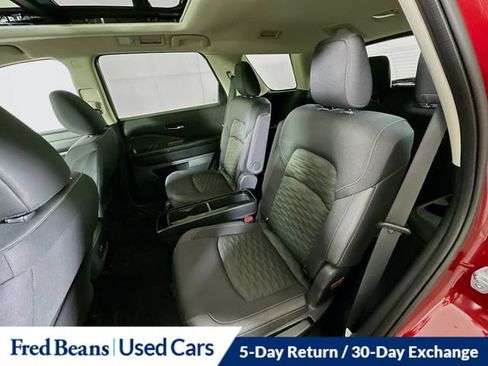 Used 2022 Nissan Pathfinder SV w/ SV Premium Package AWD/4WD image 31