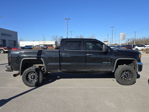 Used 2018 GMC Sierra 2500 4x4 Crew Cab w/ Sierra Convenience Package image 5