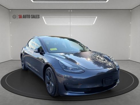 Used 2023 Tesla Model 3 Standard Range RWD image 7