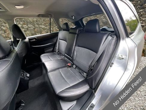 Used 2018 Subaru Outback 2.5i Limited AWD/4WD image 23