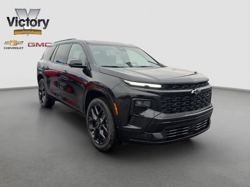 New 2026 Chevrolet Traverse RS w/ LPO, Floor Liner Package FWD image 8