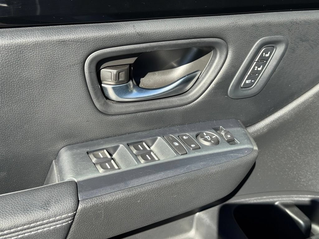 Certified 2023 Honda Pilot Touring image 9