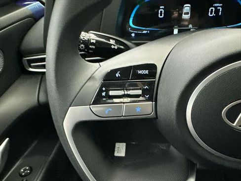 New 2026 Hyundai Elantra SE FWD image 23