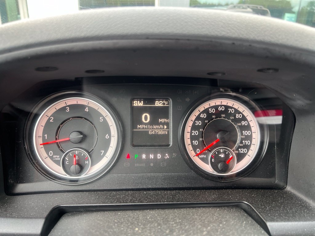 Used 2017 RAM 1500 Express RWD image 8