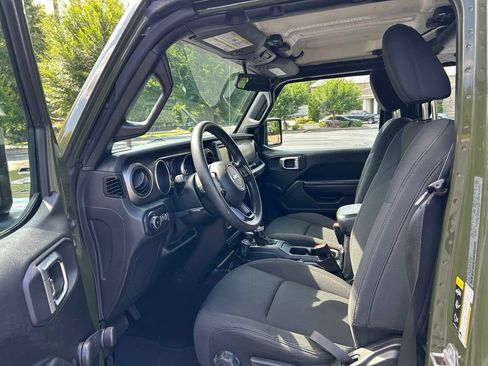 Used 2020 Jeep Wrangler Unlimited Sport AWD/4WD image 38