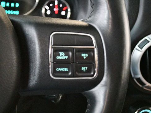 Used 2014 Jeep Wrangler Unlimited Sahara AWD/4WD image 19