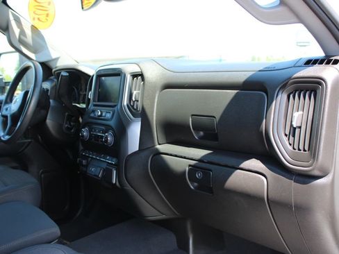 Used 2025 Chevrolet Silverado 2500 Custom w/ Custom Value Package AWD/4WD image 32