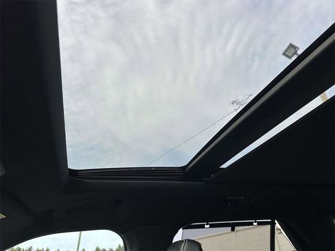 Used 2020 Ford Explorer ST w/ Premium Technology Package image 19