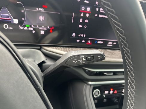 New 2025 Audi Q5 2.0T Premium Plus image 35