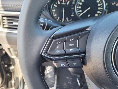 Used 2023 MAZDA CX-5 Signature image 15