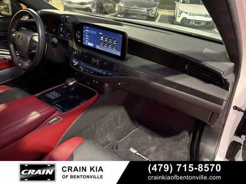 Used 2023 Lexus LS 500 F Sport w/ Cold Weather Package (CK) image 28