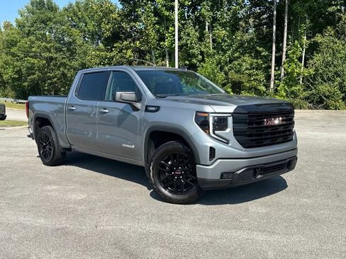 Used 2024 GMC Sierra 1500 Elevation AWD/4WD image 2