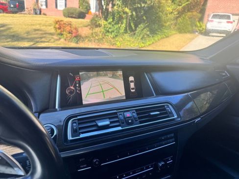 Used 2015 BMW 750i 750i 4dr Sedan image 21
