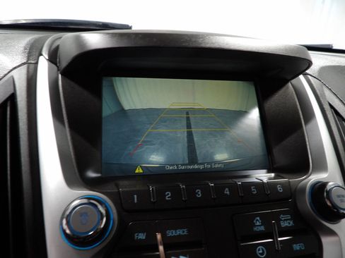 Used 2017 Chevrolet Equinox LT w/ Convenience Package image 19