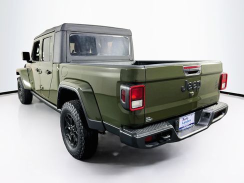 Used 2023 Jeep Gladiator Sport AWD/4WD image 7