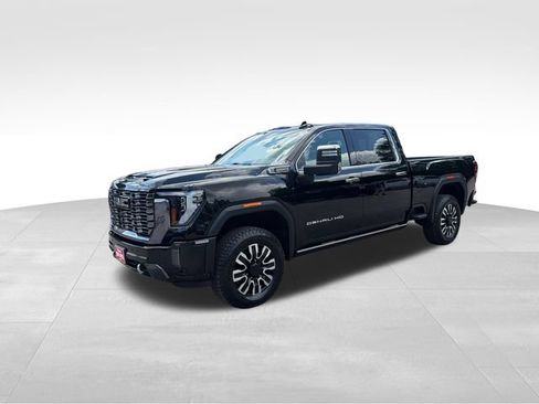 Used 2024 GMC Sierra 2500 Denali Ultimate w/ Snow Plow Prep/Camper Package AWD/4WD image 7