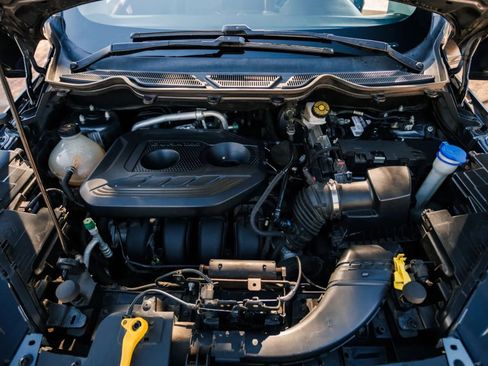 Used 2020 Ford EcoSport Titanium image 34