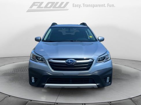 Used 2020 Subaru Outback Limited AWD/4WD image 3