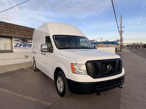 Used 2018 Nissan NV 2500 SV image 9