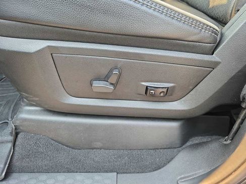 Used 2023 RAM 2500 Laramie w/ Night Edition image 17