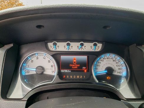 Used 2011 Ford F150 XLT w/ XTR Pkg image 19