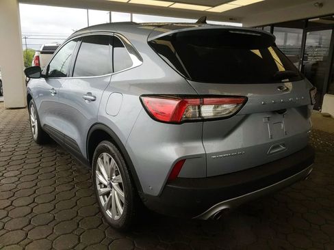 Certified 2022 Ford Escape Titanium w/ Titanium Elite Package AWD/4WD image 9