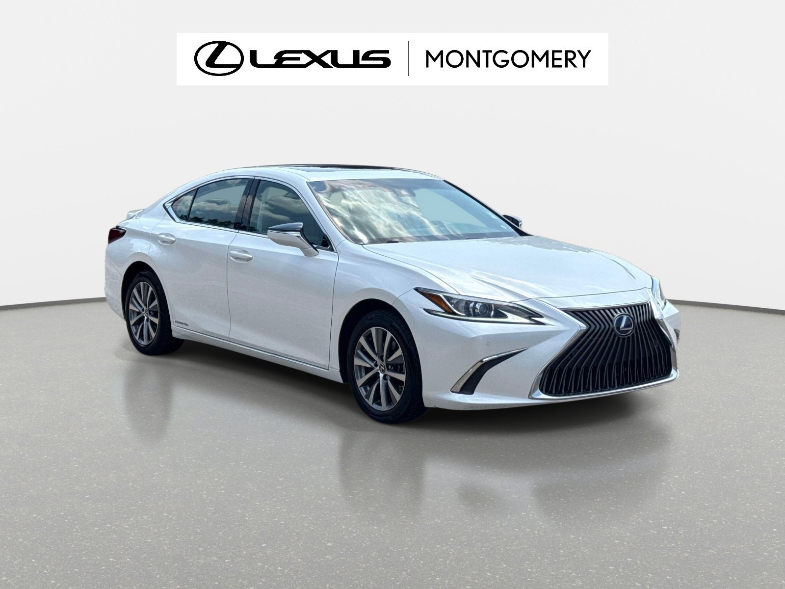 Used 2024 Lexus ES 300h Ultra Luxury w/ Accessory Package (Z2) FWD image 2