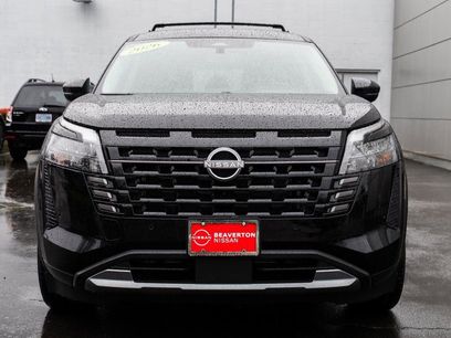 New 2026 Nissan Pathfinder SL w/ Cargo Package