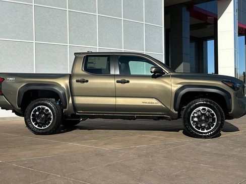 New 2026 Toyota Tacoma TRD Off-Road image 3