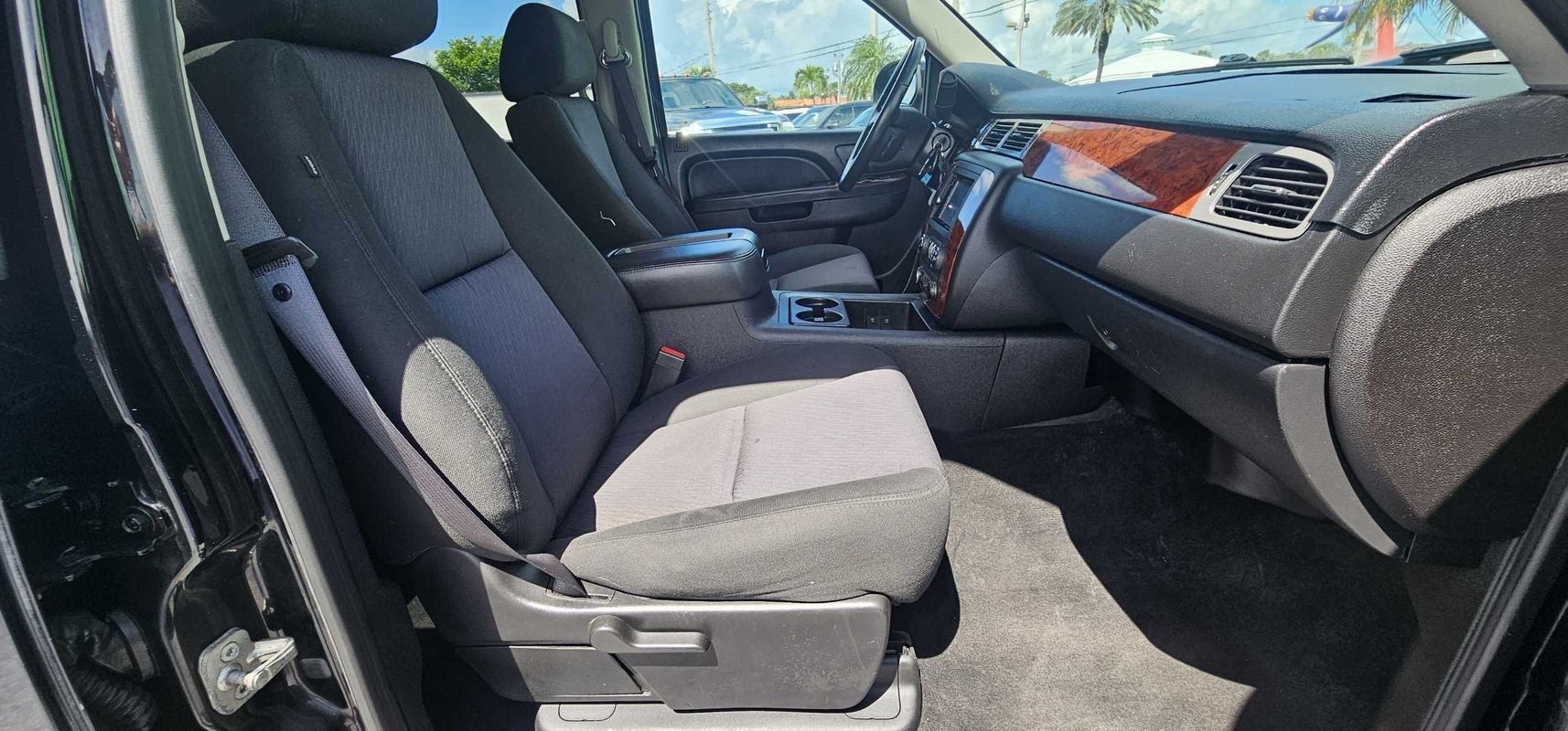 Used 2012 Chevrolet Avalanche LS RWD image 29