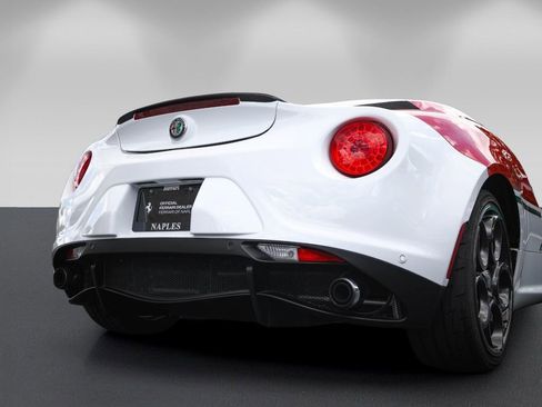 Used 2017 Alfa Romeo 4C Coupe w/ Coupe Track Package 1 RWD image 17