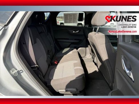 Used 2025 Chevrolet Blazer LT image 17
