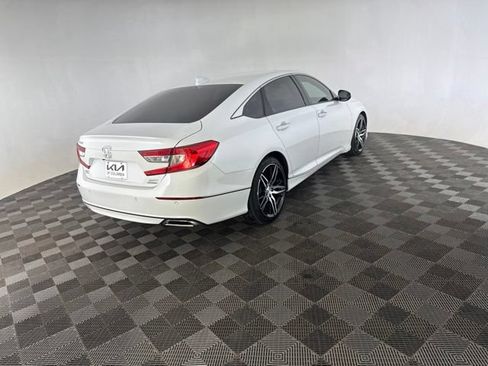 Used 2021 Honda Accord Touring image 7